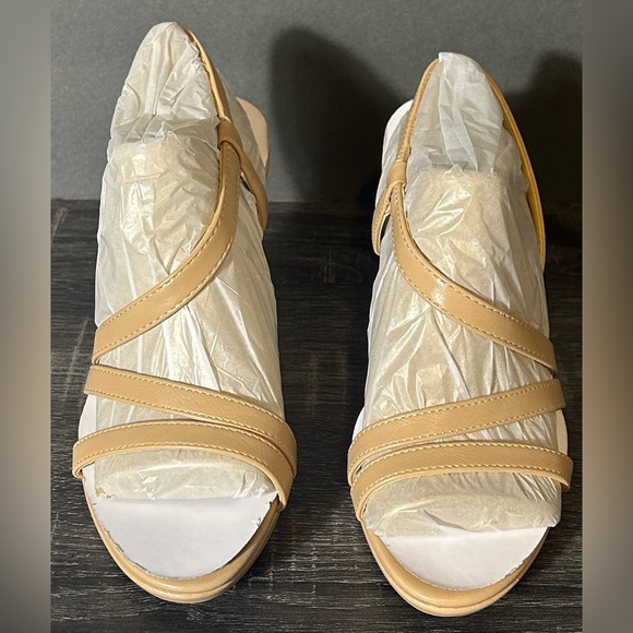 Women's Brenta Dress Sandal - Shelf Pull - Picture 2 of 11